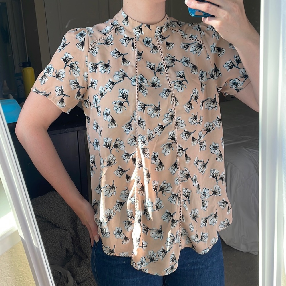 Sienna Sky High Rise Peach Pino Nude Floral Blouse with Lace Inlay